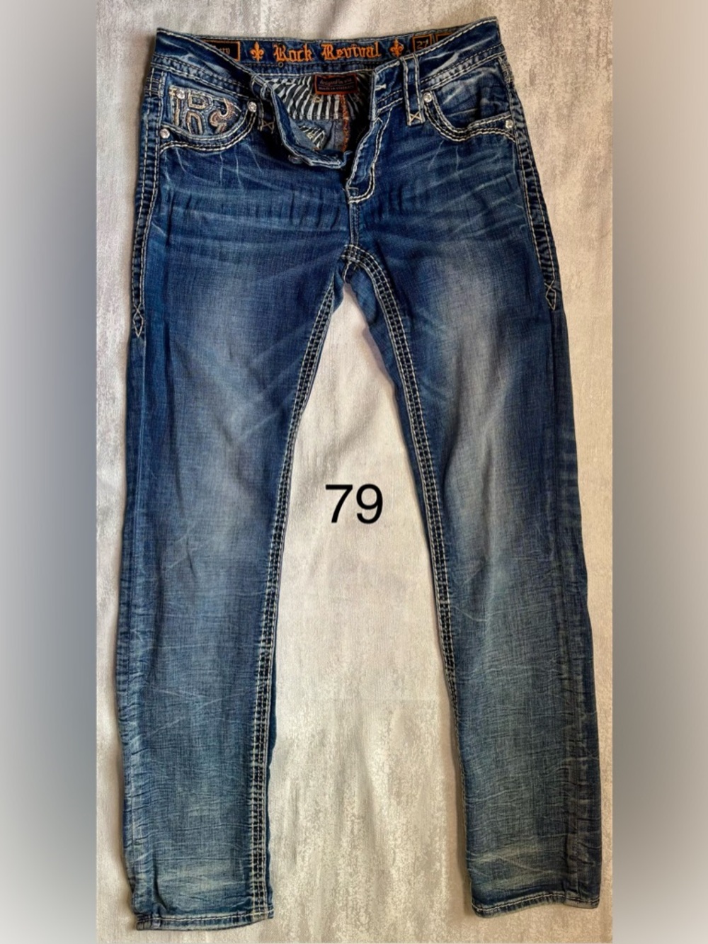 Rock Revival Ferry   Straight Women’s Jeans in Faded Denim Blue. Size 27